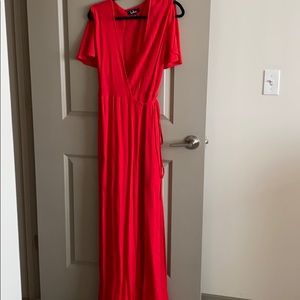 Lulu’s red wrap dress